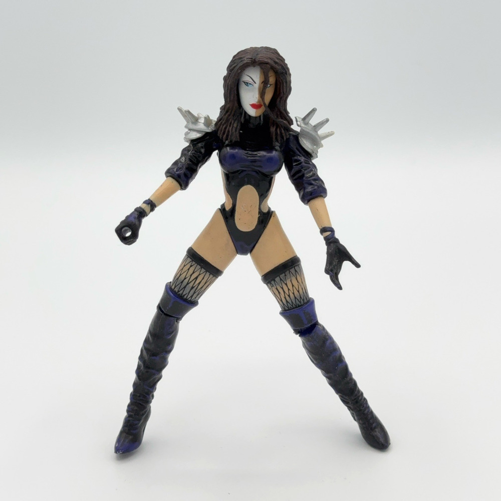 Daredevil Typhoid Mary Supervillains Vault 5" Action Figure 1998 Toy Biz Marvel